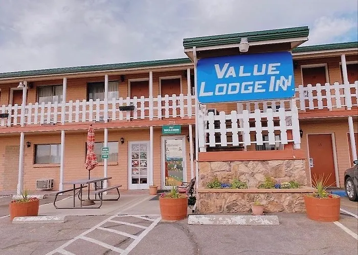 Cedaredge Motels