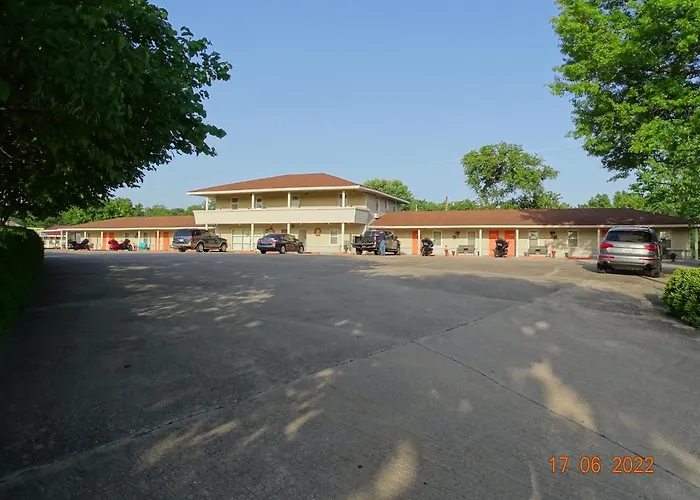 Columbus Motels