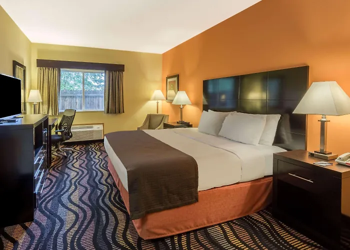 Streator Motels