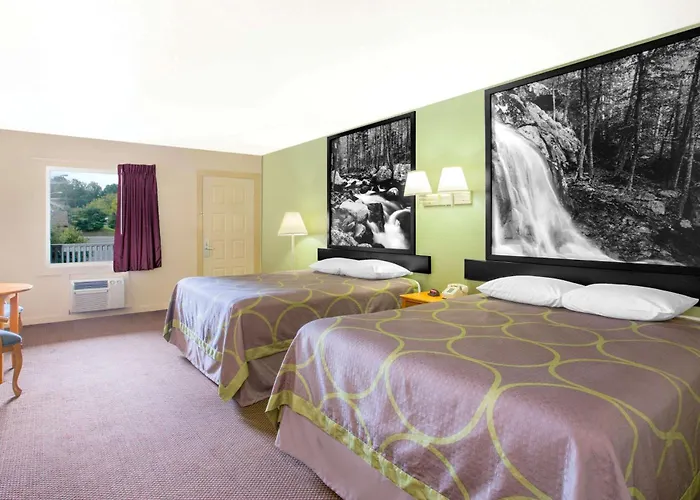 Cave Spring Motels
