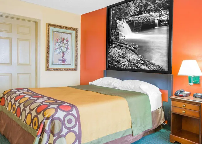 Talladega Motels