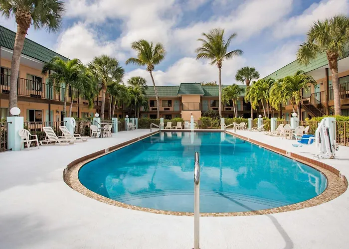 North Palm Beach Motels