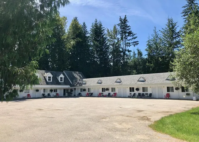 Sicamous Motels