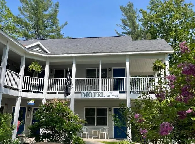 Glen Arbor Motels