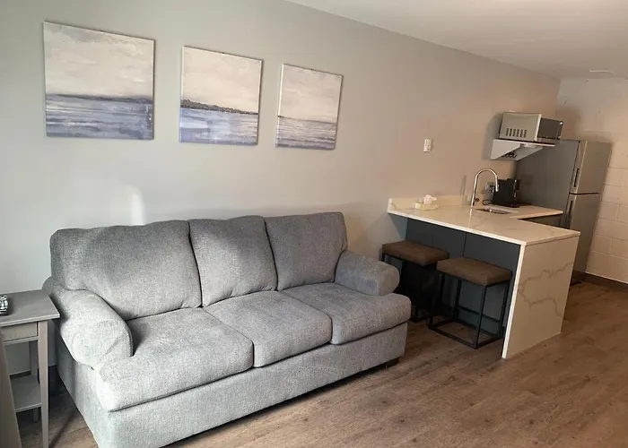 Selkirk Motels