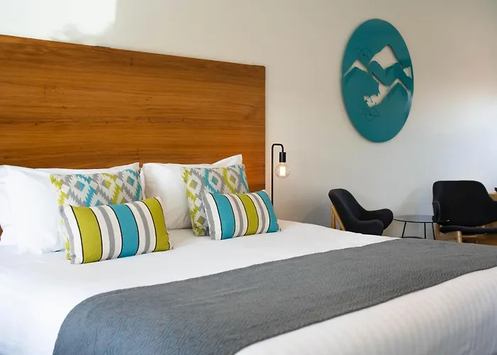 Bright Motels
