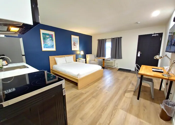 Whitecourt Motels