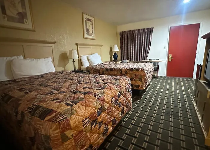 Garnett Motels