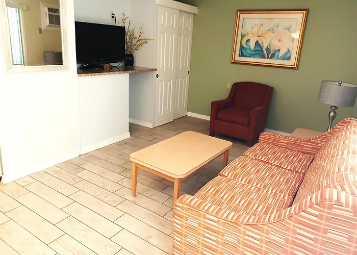 Nokomis Beach Motels