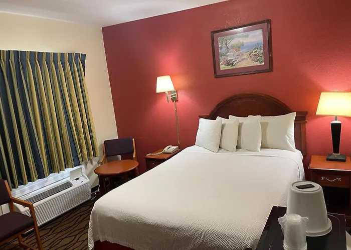 Crofton Motels