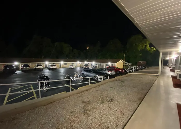 Berryville Motels