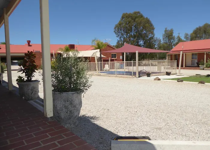 Chiltern Motels