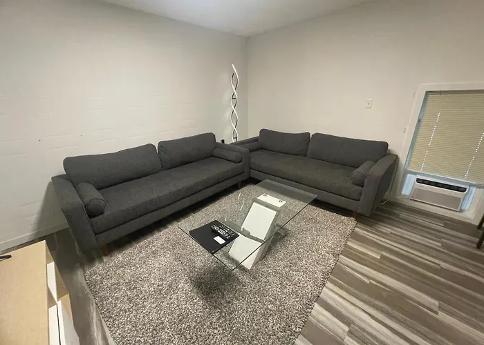 Radium Hot Springs Motels