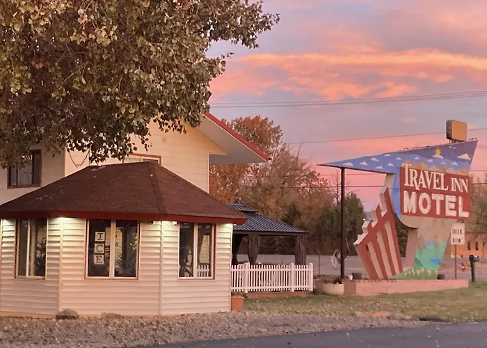 Monument Motels