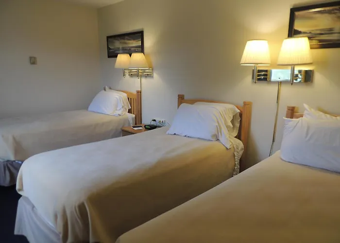 Avon Lake Motels