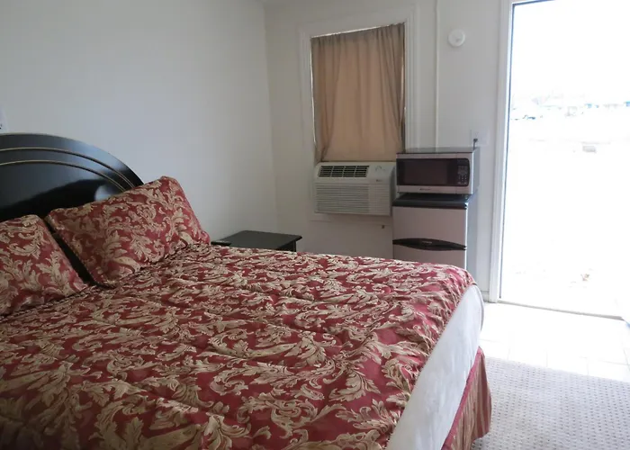 Lyons Motels