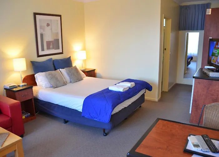 Lorne Motels