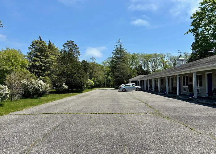 Westhampton Motels