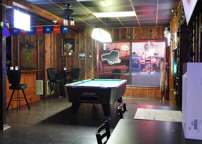 Grand Isle Motels