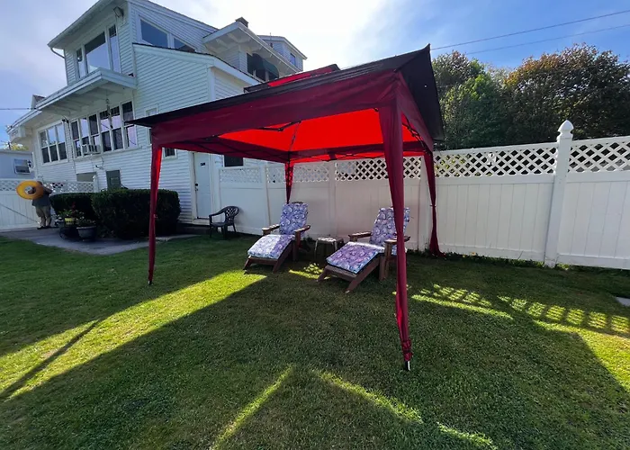 Boothbay Motels