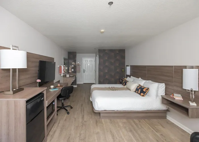 West Linn Motels