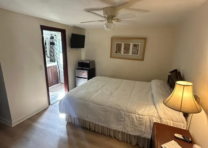 Foxborough Motels