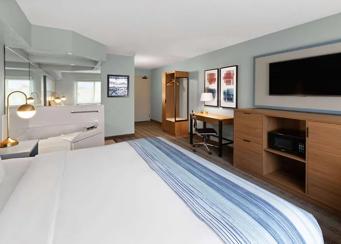 Turtle Lake Motels