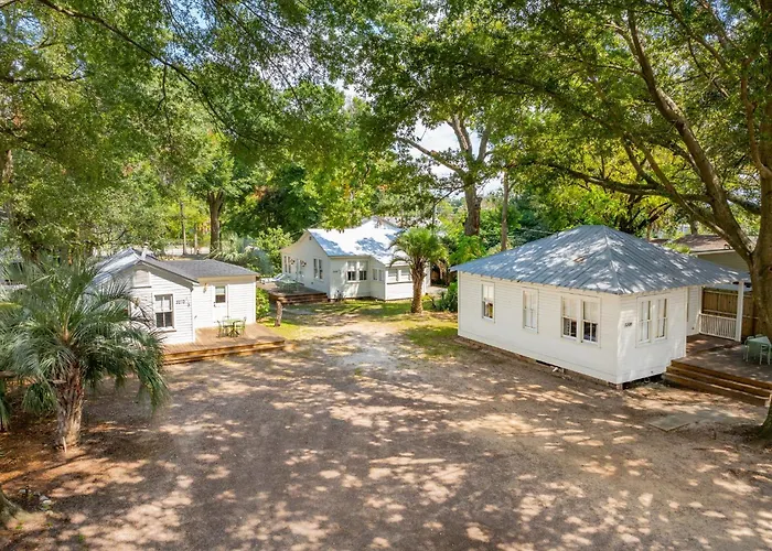 Isle of Palms Motels