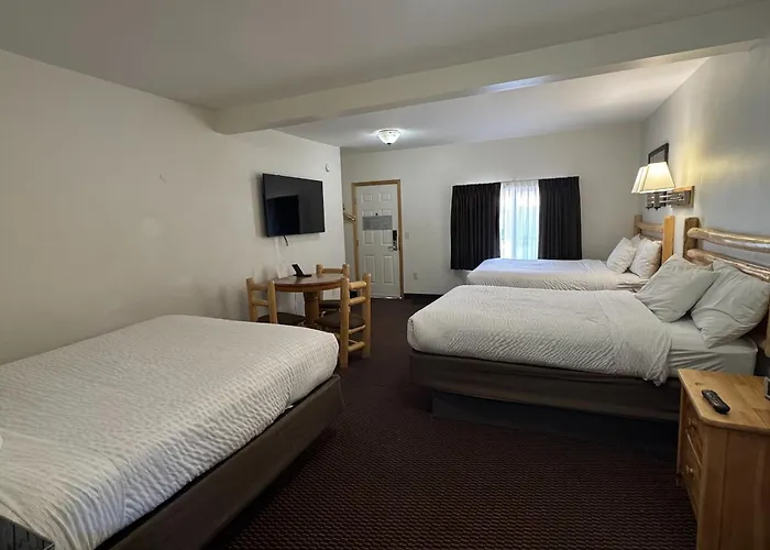 Oak Creek Motels