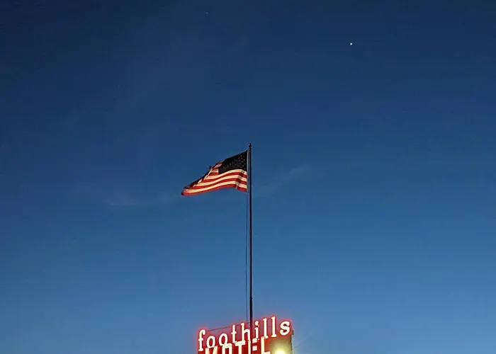 Gold River Motels