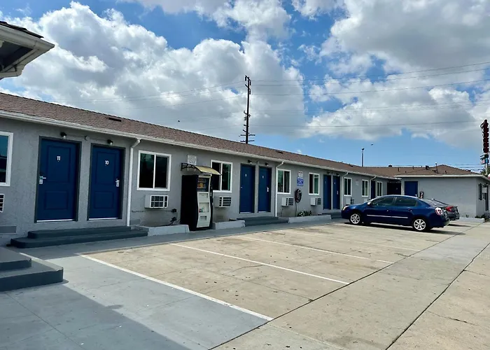 South Gate Motels