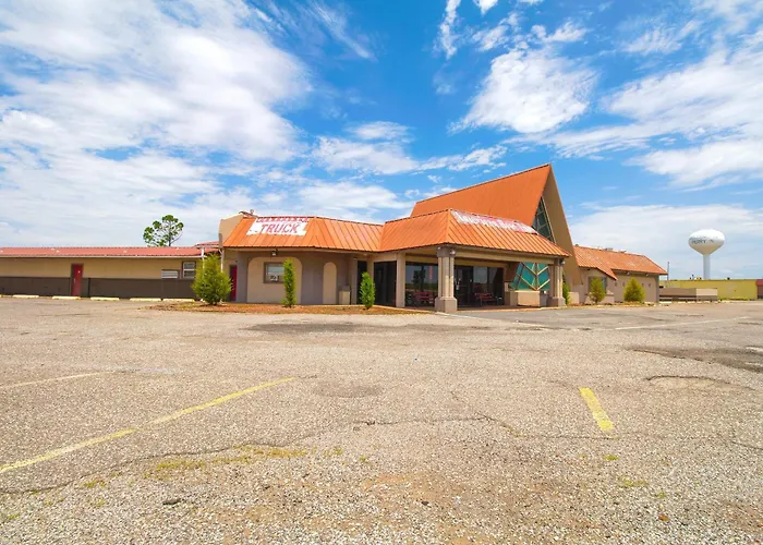 Perry Motels