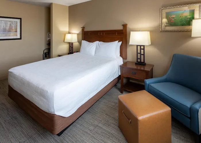 Hartford Motels