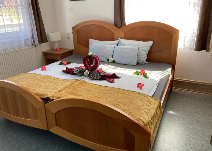 Veresegyhaz Motels