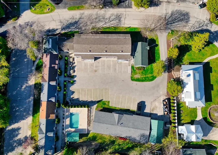 Jacksonport Motels