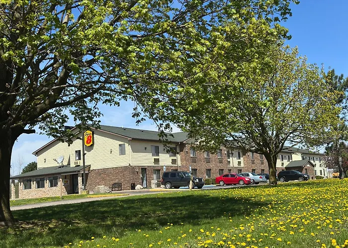 Dearborn Heights Motels