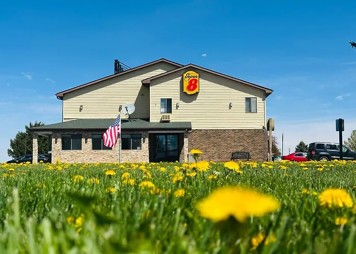 St. Clair Shores Motels