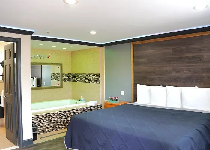 Newington Motels