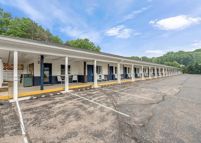 Wayland Motels