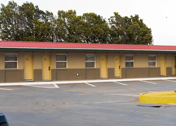 Hugoton Motels