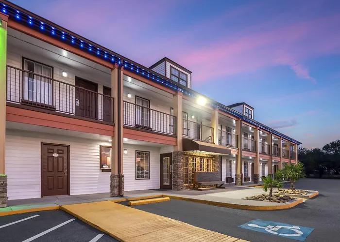 Loganville Motels