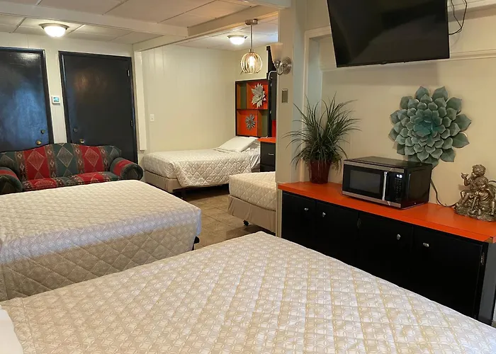 Lancaster Motels