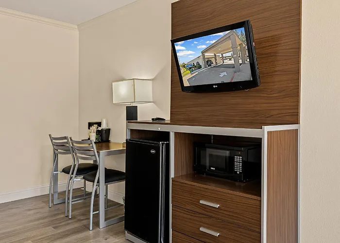 Ione Motels