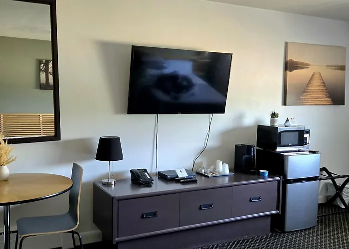 Kingston Motels