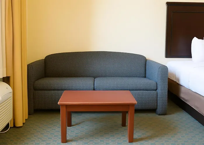 Fayette Motels