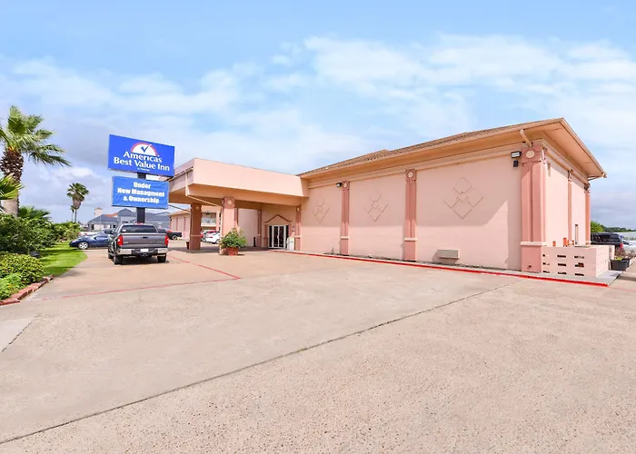 Clute Motels