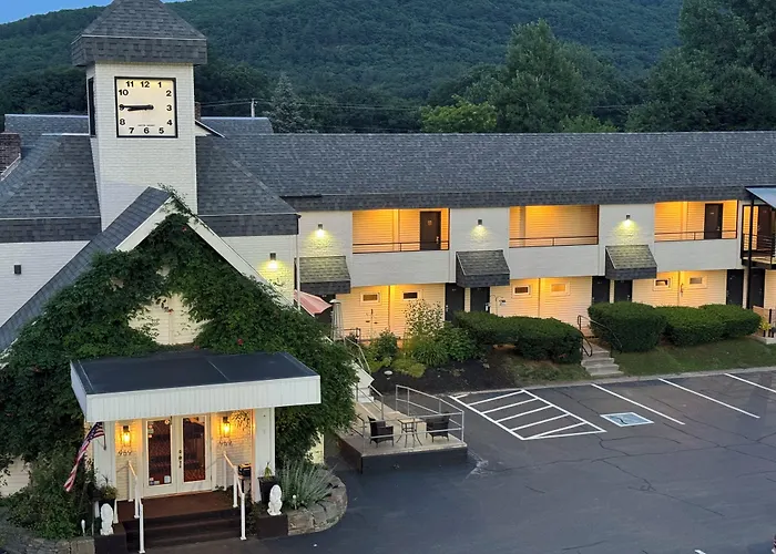 Winchendon Motels