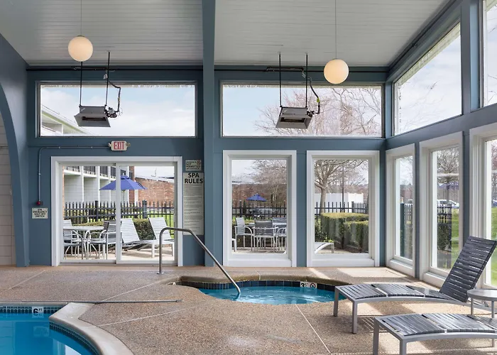 South Kingstown Motels