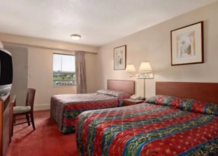 Crafton Motels