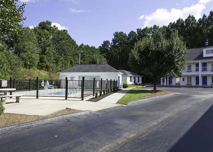 Greenwood Motels